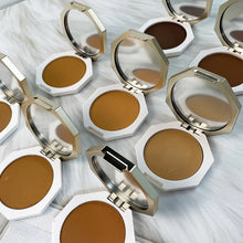 Load image into Gallery viewer, Golden Face Powder